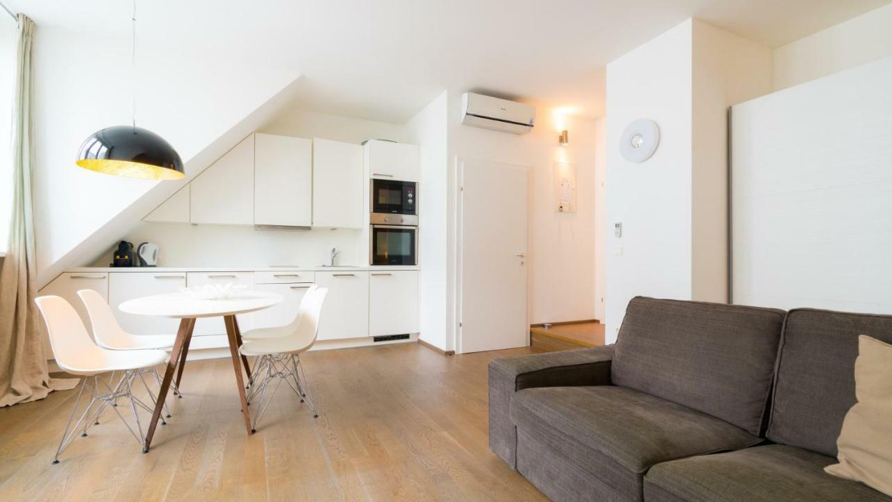 Residence, Park - Belvedere * Wien
